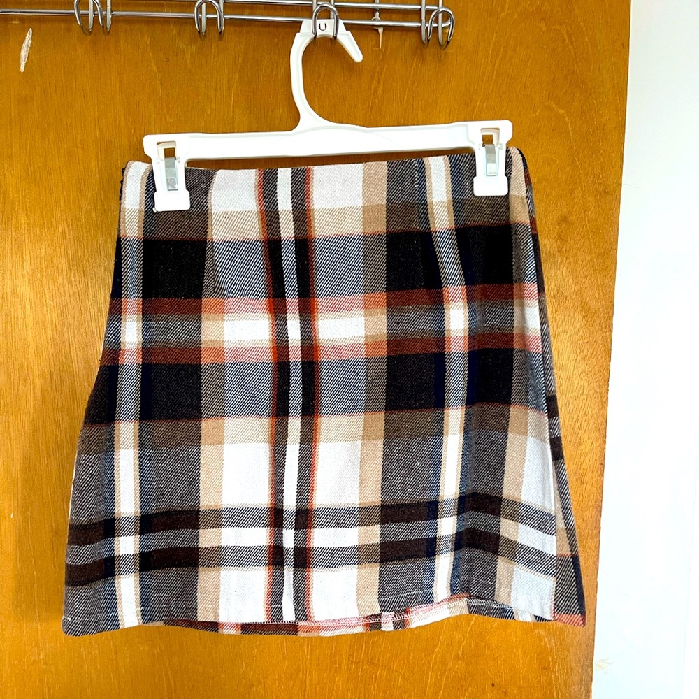 High waisted skirt